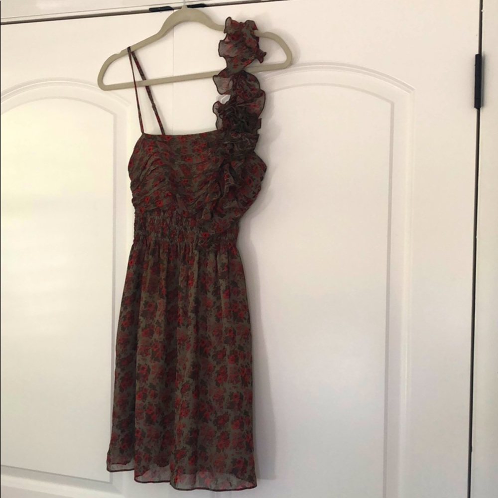 Chelsea & Violet asymmetrical shoulder dress